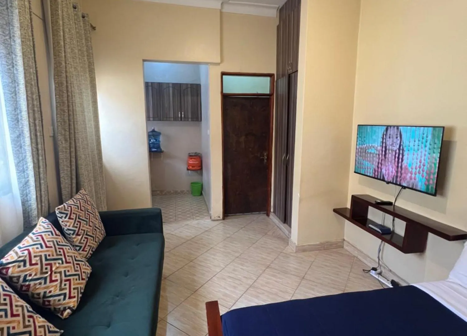 Cozy Suites Kampala Apartment